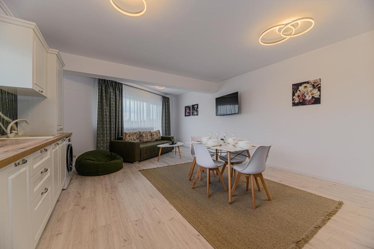 Zen Apartments Braşov Esterno foto