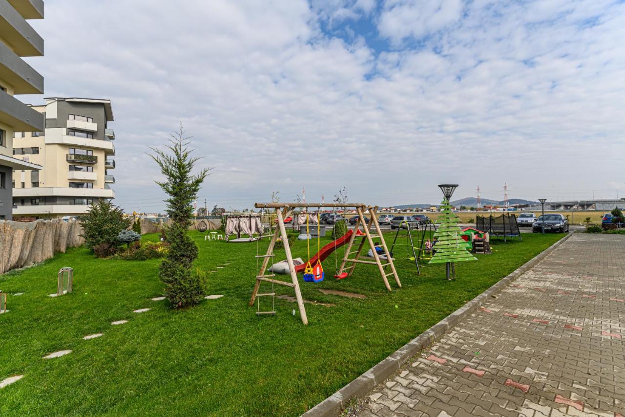 Zen Apartments Braşov Esterno foto