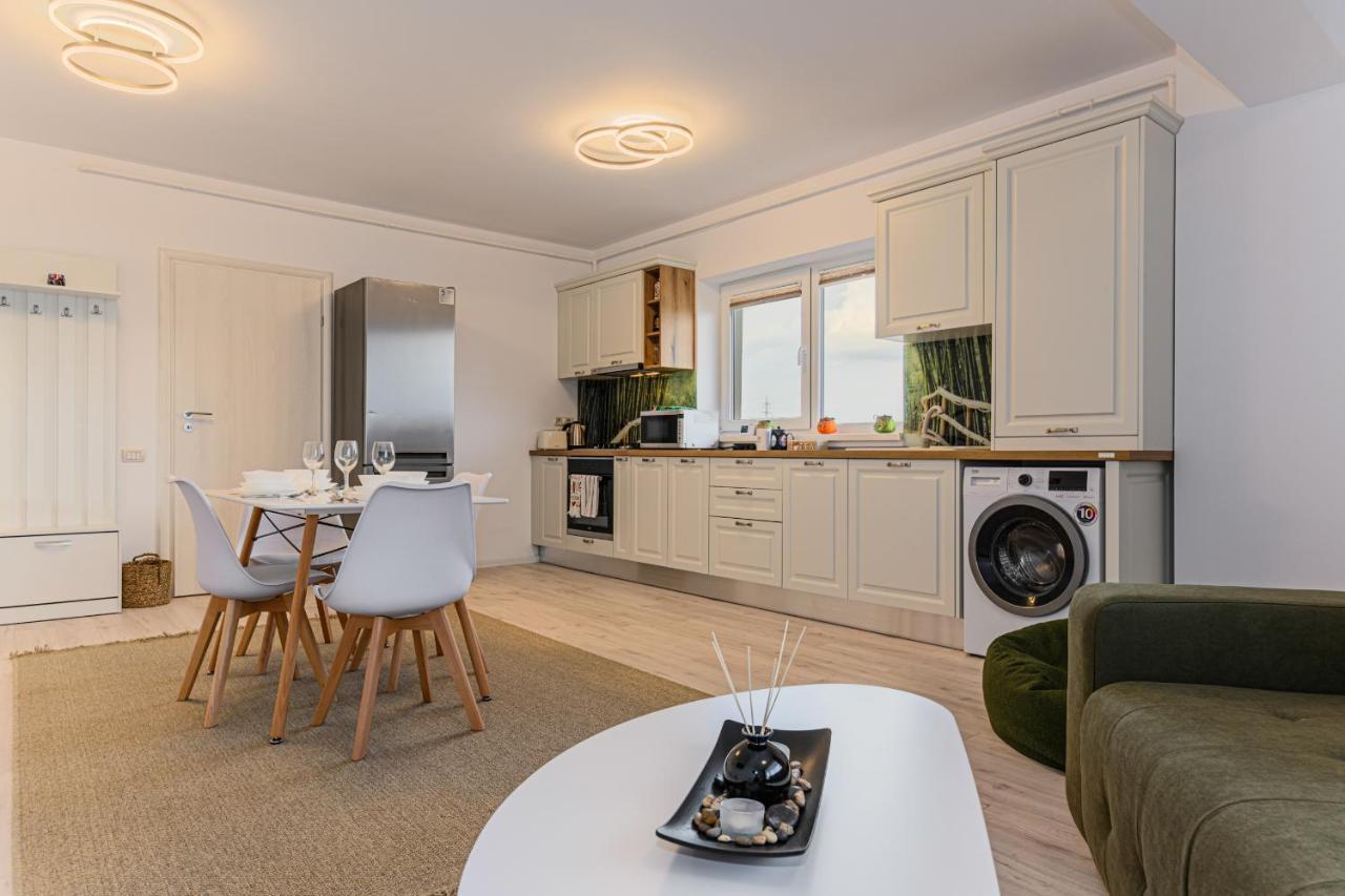 Zen Apartments Braşov Esterno foto